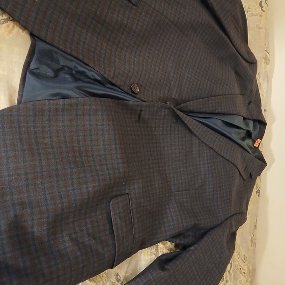 Stafford Blue Blazer. Sean John Blk Blazer. - Picture 6 of 8